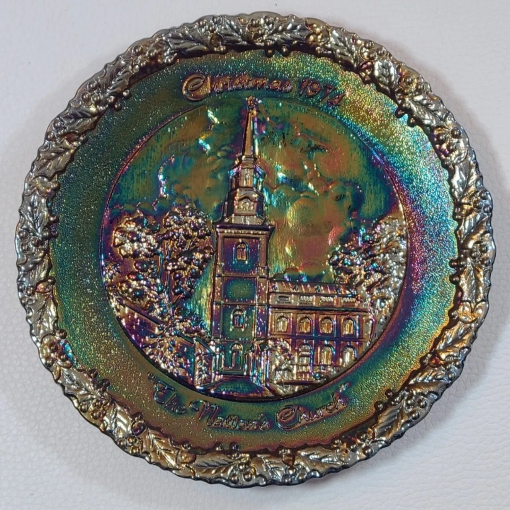 ⬇️Fenton No. 5 carnival glass plate